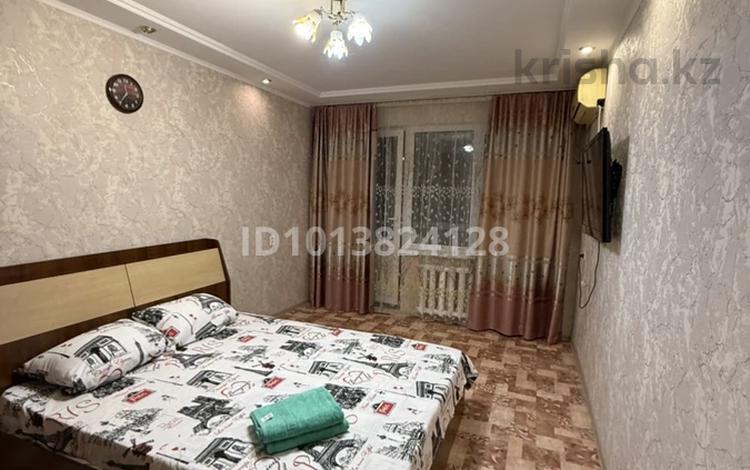 1-комнатная квартира · 50 м² · 4/5 этаж, Мухита 128 за 12 000 ₸ в Уральске, мкр Школьник — фото 2