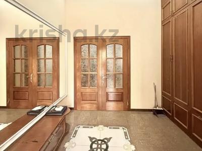 Отдельный дом · 6 комнат · 650 м² · 34 сот., Гаухартас 2 за 600 млн ₸ в Астане, Нура р-н