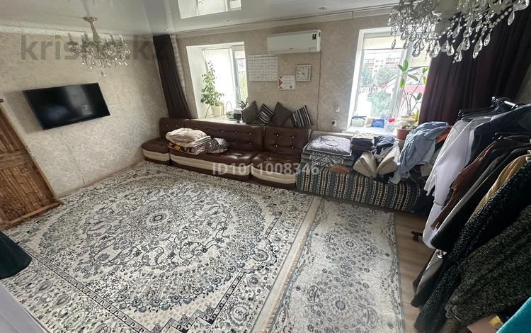 3-комнатная квартира · 60 м² · 6/6 этаж, мкр 8, Братьев Жубановых 276 — Сатпаева-Братьев Жубановых за 21 млн 〒 в Актобе — фото 3