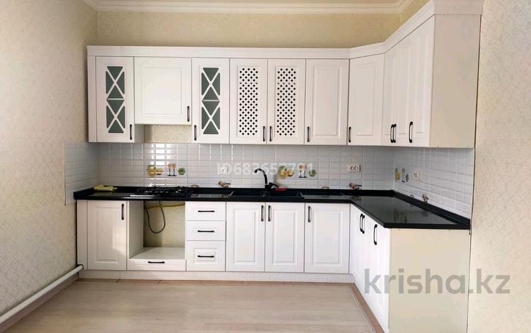 Отдельный дом · 4 комнаты · 180 м² · , Курмангалиев 74 за 26 млн ₸ в Алмалы — фото 2