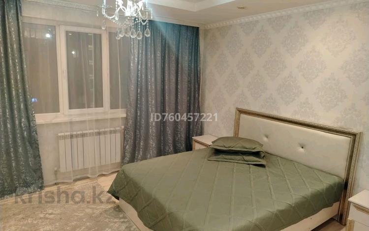 2-бөлмелі пәтер · 44 м² · 5/10 қабат, Ақсай-5 ш/а. 25 — Момышулы Жубанова, бағасы: 15 000 ₸ в Алматы, Ауэзовский р-н — фото 2