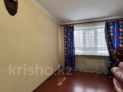 3-бөлмелі пәтер · 62 м² · 1/5 қабат, 15-й микрорайон 26, бағасы: 12 млн ₸ в Караганде