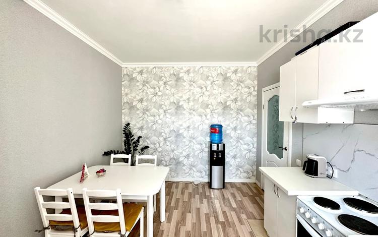 1-комнатная квартира, 41 м², 2/8 этаж, Альфа-Раби 17/1 — Мангилик-Улы дала