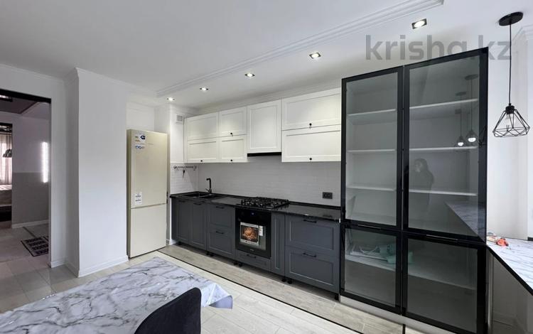 3-бөлмелі пәтер · 110 м² · 4/10 қабат, Бактыгерея Кулманова 152, бағасы: 43 млн ₸ в Атырау, мкр Авангард-4 — фото 13