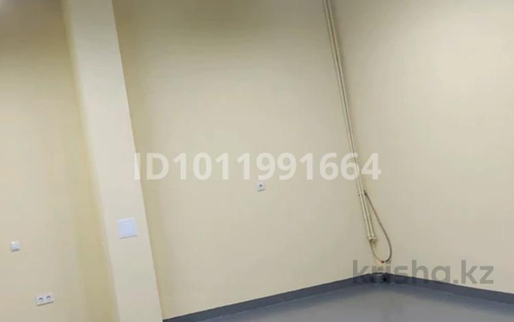 Свободное назначение, офисы, магазины и бутики, склады, салоны красоты · 35 м² за 360 000 ₸ в Астане — фото 2