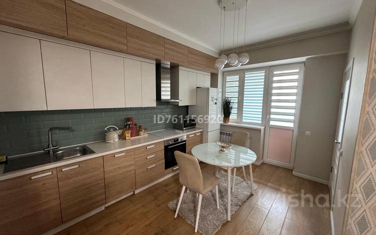 2-комнатная квартира · 52 м² · 9/12 этаж, Муканова 159 за 380 000 ₸ в Алматы, Алмалинский р-н — фото 8