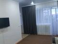 2-бөлмелі пәтер, 50 м², 3/5 қабат тәулік бойы, Бухар жырау 52, бағасы: 15 000 〒 в Караганде, Казыбек би р-н — фото 2