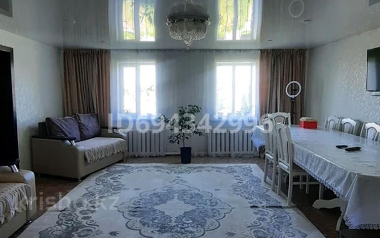 Отдельный дом · 4 комнаты · 120 м² · 12.8 сот., Щорса — Щорса за 16 млн ₸ в Семее — фото 2