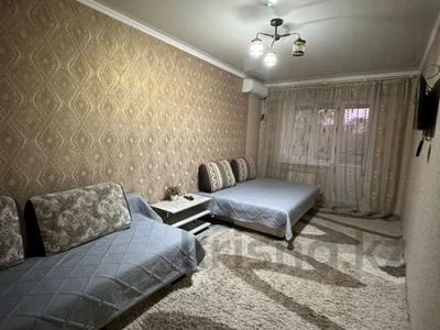 2-бөлмелі пәтер · 45 м² · 5/5 қабат, Казыбек би 103 — Абая, бағасы: 12 000 〒 в Таразе