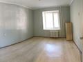3-бөлмелі пәтер · 75 м² · 1/5 қабат, Қонаев ш/а. 63, бағасы: 33 млн ₸ в Уральске, мкр Кунаева — фото 8