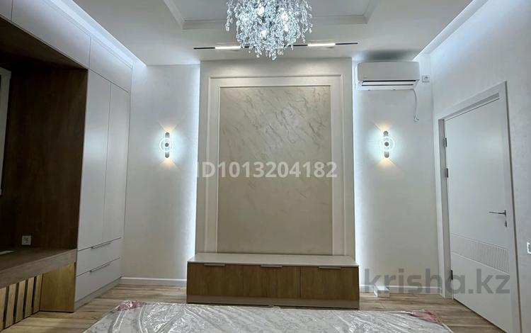 2-комнатная квартира · 80 м² · 8/12 этаж, Толе би 12в за 47 млн ₸ в Шымкенте, Аль-Фарабийский р-н — фото 2