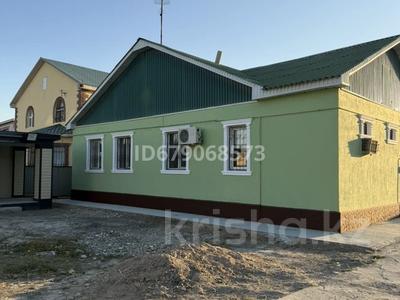 Отдельный дом · 4 комнаты · 180 м² · 10 сот., Жумыскер-2 61 за 30 млн ₸ в Атырау