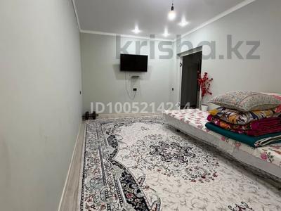 2-комнатная квартира · 57 м² · 1/5 этаж, Мкр Арай 3 88б — Жайлы мектеп за 20 млн ₸ в 