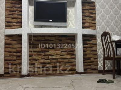 2-комнатная квартира · 63 м² · 7/10 этаж, Байтурсынова 58 Б за 15 000 ₸ в Шымкенте, Аль-Фарабийский р-н