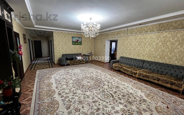 Отдельный дом · 7 комнат · 400 м² · 15 сот., ул. Н. Мамраимова 19 за 45 млн ₸ в Жамбылской обл., Байзак — фото 2