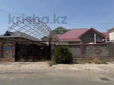 Мкр.Нурсат. Под бизнес дом с мансардой · 220 м², бағасы: 110 млн 〒 в Шымкенте, Каратауский р-н