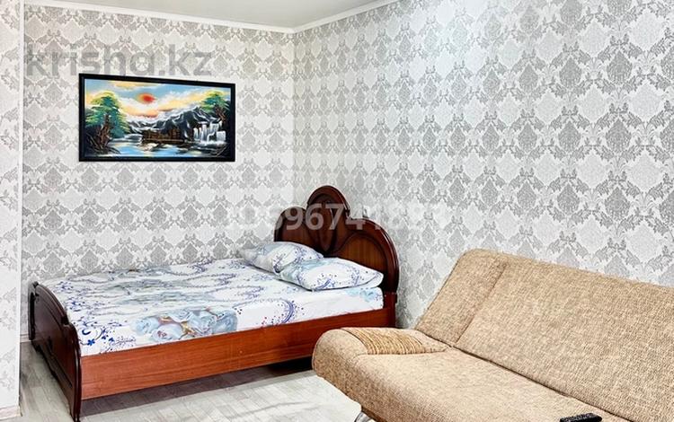 1-комнатная квартира · 50 м² · 3 этаж, 11 мкр 8 за 10 000 ₸ в Актау — фото 15