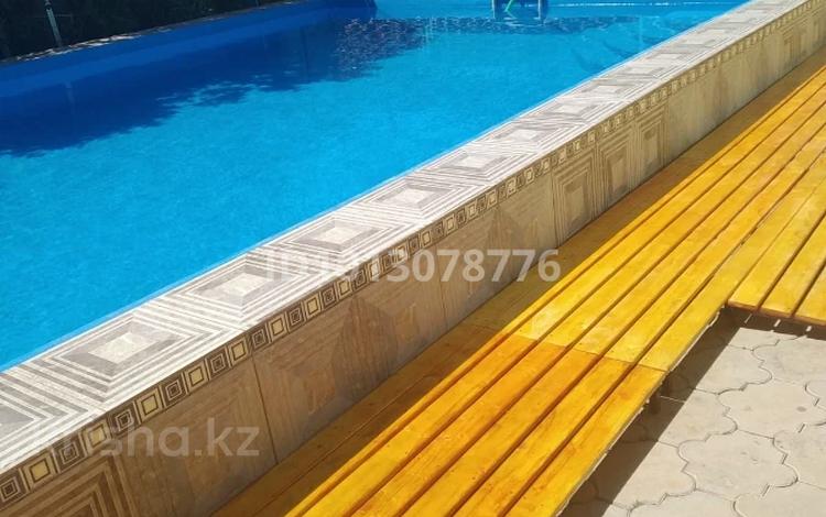 Дом · 7 комнат · 200 м², улица Комратова за 60 000 ₸ в Таразе — фото 16
