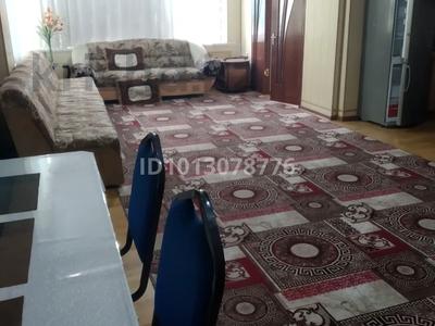 Дом · 7 комнат · 200 м², улица Комратова за 50 000 ₸ в Таразе