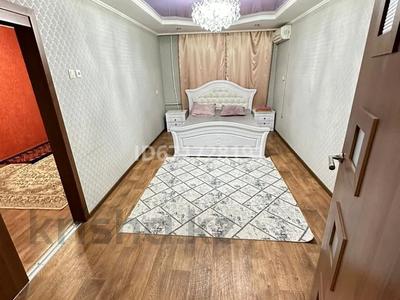 3-комнатная квартира, 75 м², 2/5 этаж посуточно, Муратбаева 20 за 13 000 〒 в 