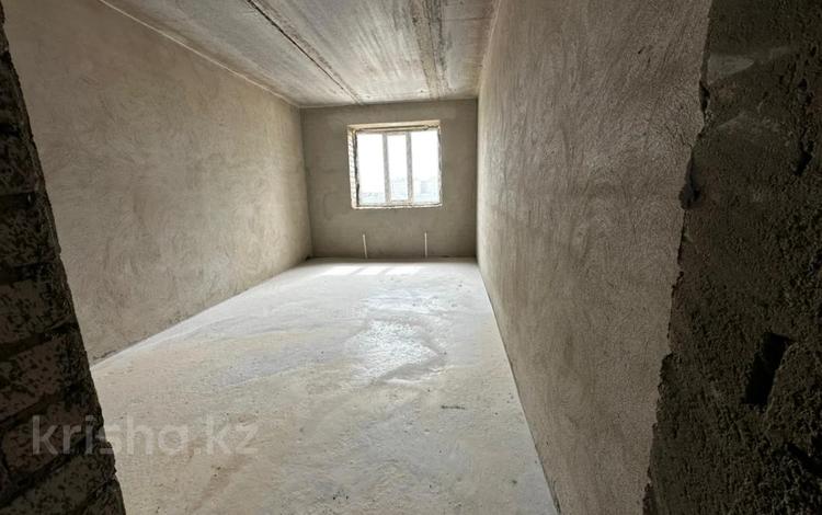1-бөлмелі пәтер · 46.7 м² · 2/5 қабат, Алтын орда ш/а. 13, бағасы: 10.5 млн ₸ в Актобе, мкр. Алтын орда — фото 4