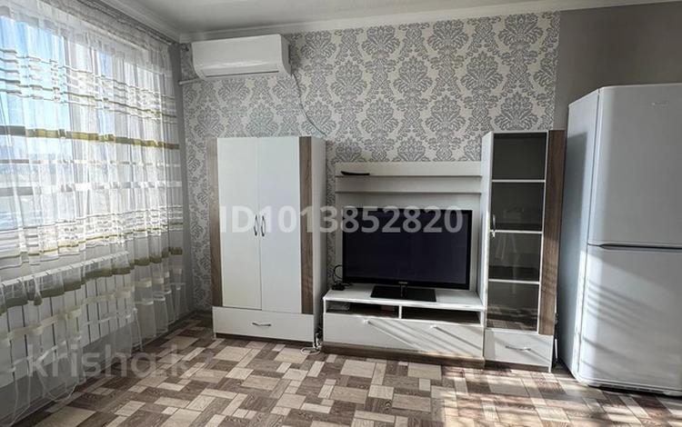 2-бөлмелі пәтер · 53 м² · 4/13 қабат, Утеген батыра 17б — Возле Гранд парка, бағасы: 300 000 ₸ в Алматы, Ауэзовский р-н — фото 2