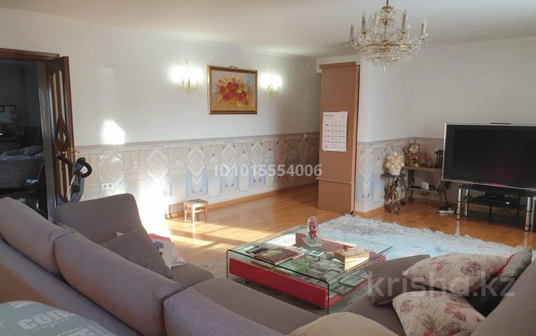 4-бөлмелі пәтер · 153 м², Казахстан 68, бағасы: 90 млн ₸ в Усть-Каменогорске — фото 2