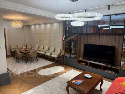 6-комнатная квартира · 400 м² · 1/4 этаж, мкр Горный Гигант, улица 4-ая за 430 млн 〒 в Алматы, Медеуский р-н
