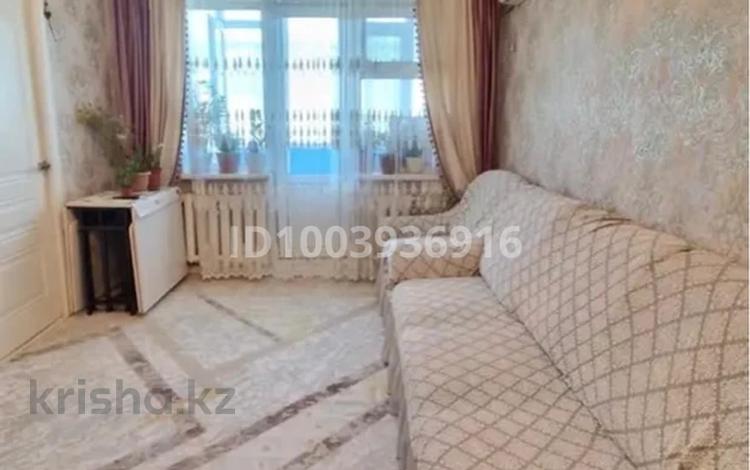 3-комнатная квартира · 48 м² · 4/5 этаж, мкр 5, Тургенева 76 — Абая Тургенева за 13 млн 〒 в Актобе — фото 2