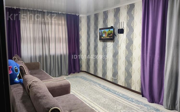 2-комнатная квартира · 43 м² · 4/5 этаж, 35 квартал за 200 000 ₸ в Семее — фото 2