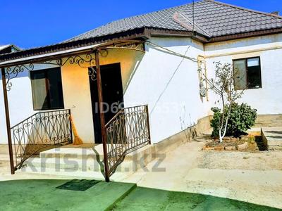 Отдельный дом · 4 комнаты · 170 м² · 8 сот., пгт Балыкши, Сарбупеева 26 за 44 млн 〒 в Атырау