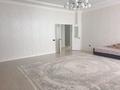 3-комнатная квартира · 107 м² · 5/10 этаж, 20-й мкр 12 за 50 млн ₸ в Актау — фото 2