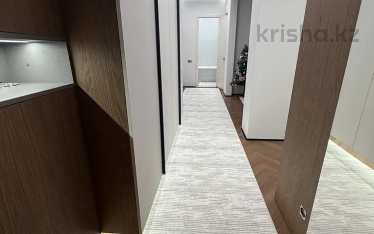 3-комнатная квартира · 85 м² · 12/12 этаж, Жошы Хан 13 — 809 за 600 000 ₸ в Астане, Есильский р-н — фото 2