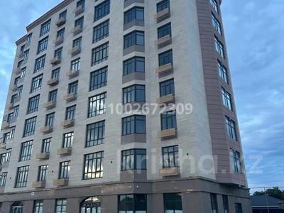 Коммерциялық жылжымайтын мүлік в Атырауской обл.: Еркін · 210 м², бағасы: ~ 1.9 млн 〒 Еркін · 210 м², бағасы: ~ 1.9 млн 〒 в Атырау