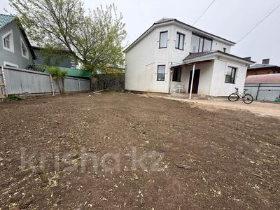 Жеке үй · 4 бөлме · 140 м² · 5 сот., ул. Победы 1/1, бағасы: 70 млн ₸ в Уральске, мкр Школьник