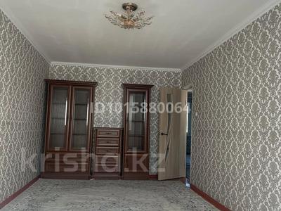 2-бөлмелі пәтер · 46.9 м² · 4/5 қабат, 17-шағынаудан 7 — Магнум, бағасы: 18.7 млн ₸ в Шымкенте, Аль-Фарабийский р-н