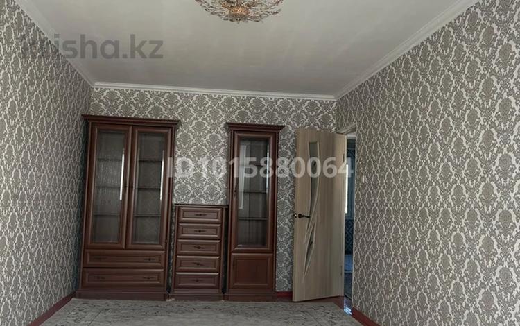 2-бөлмелі пәтер · 46.9 м² · 4/5 қабат, 17-шағынаудан 7 — Магнум, бағасы: 18.7 млн ₸ в Шымкенте, Аль-Фарабийский р-н — фото 2