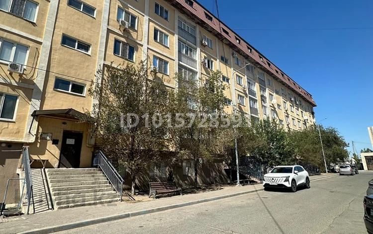 4-комнатная квартира · 97 м² · 6/6 этаж, мкр Нурсая 72 за 27 млн ₸ в Атырау — фото 2