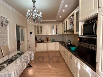 4-комнатная квартира · 124.3 м² · 3/5 этаж, Богенбай Батыра за 38.9 млн ₸ в Актобе
