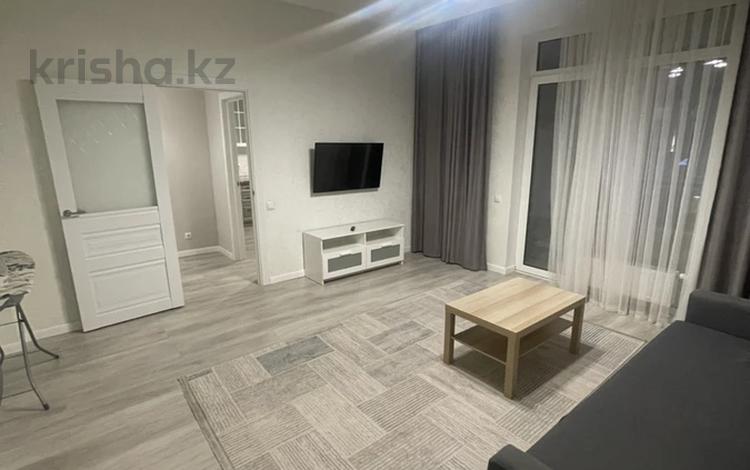 1-комнатная квартира, 40 м², 3 этаж помесячно, Толе би 48