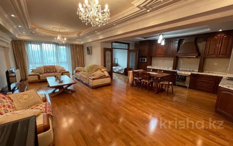 4-бөлмелі пәтер · 140 м² · 8/13 қабат, Самал-2 ш/а. 97, бағасы: 650 000 ₸ в Алматы, Медеуский р-н — фото 2