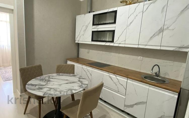 2-комнатная квартира, 61 м², 12/12 этаж, 16-й мкр 49