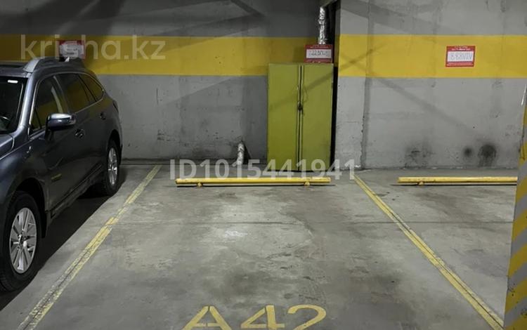 Паркинг · 15 м² · Мкр Аксай, Б. Момышулы 25 — Уш сункар, бағасы: ~ 2.9 млн ₸ в Алматы, Ауэзовский р-н — фото 2