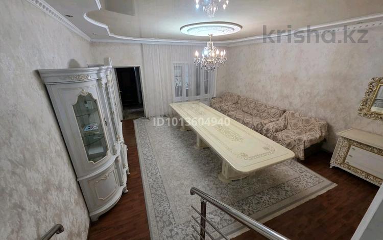 4-комнатная квартира · 100 м² · 1/5 этаж, мкр Север 10 за 250 000 ₸ в Шымкенте, Аль-Фарабийский р-н — фото 2