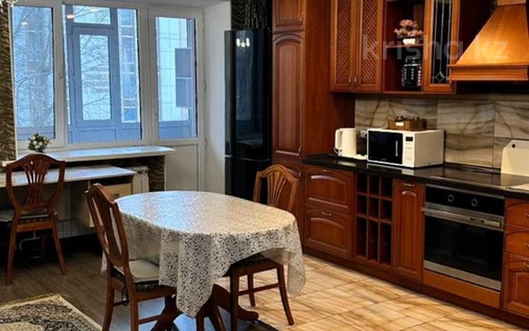 2-бөлмелі пәтер · 55 м² · 4/5 қабат, Ауезова 2, бағасы: 18 000 ₸ в Астане, Сарыарка р-н — фото 15