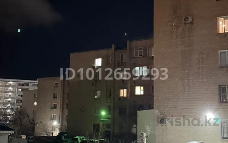4-бөлмелі пәтер · 95 м² · 5/5 қабат, 14-й мкр 25, бағасы: 35 млн ₸ в Актау — фото 3