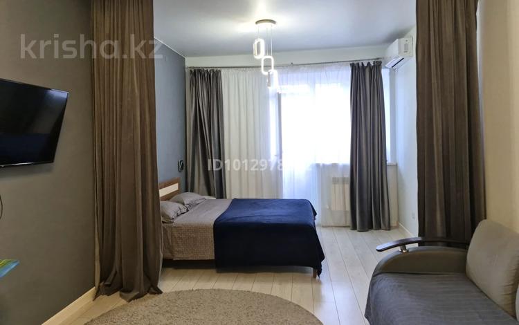1-бөлмелі пәтер · 46 м² · 8/10 қабат, Алии Молдагуловой 30б, бағасы: 15 000 ₸ в Актобе — фото 3