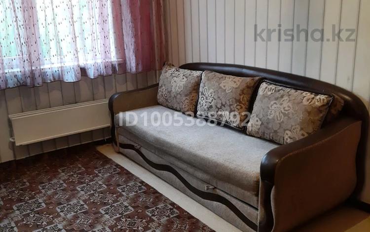 1-комнатная квартира · 40 м² · 4/9 этаж, мкр Аксай-2 42 — ул. Кабдолова уг.ул. Момыш-улы за 230 000 ₸ в Алматы, Ауэзовский р-н — фото 2