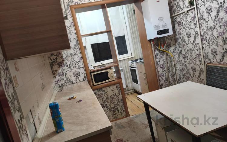 3-комнатная квартира · 64 м² · 4/5 этаж, 3 мкр 11 — Ост Янги Шахар за 160 000 ₸ в Шымкенте — фото 2