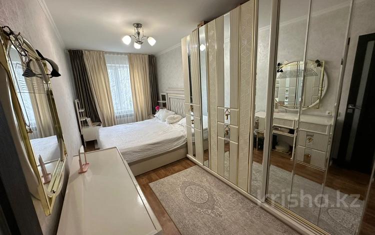 3-комнатная квартира, 60 м², 4/5 этаж, мкр Казахфильм 4